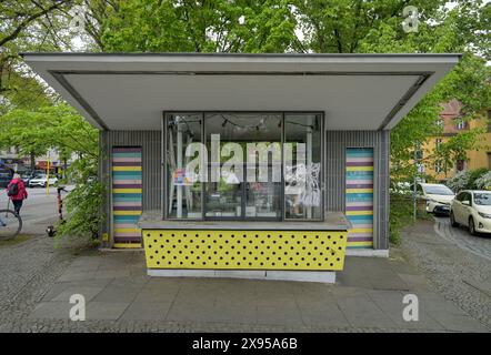 Kulturkiosk, ehemaliges Café und Eisdiele, alter Kiosk in Zehlendorf Mitte, Teltower Damm / Potsdamer Chaussee, Zehlendorf, Steglitz-Zehlendorf, BER Stockfoto