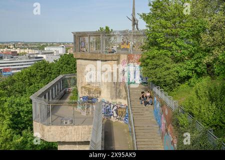 Aussichtsplattform, Flakturm, Humboldthain Park, Gesundbrunnen, Mitte, Berlin, Deutschland, Aussichtsplattforn, Flakturm, Volkspark Humboldthain, Gesu Stockfoto