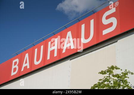 Baumarkt, Kurt-Schumacher-Damm / Kappweg, Reinickendorf, Berlin, Bauhaus Baumarkt, Kurt-Schumacher-Damm / Kappweg, Reinickendorf, Berlin Stockfoto