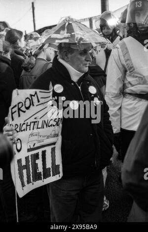 Terry Hutt bei der Brightlingsea Live Animal Exports Protest 1995 Stockfoto
