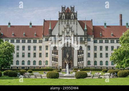Amtsgericht Hochzeit, Brunnenplatz, Gesundbrunnen, Mitte, Berlin, Deutschland, Amtsgericht Wedding, Brunnenplatz, Gesundbrunnen, Mitte, Berlin, Deutschl Stockfoto