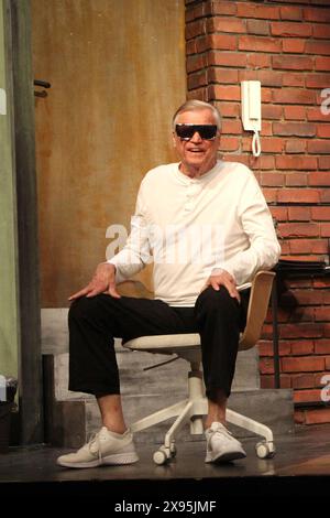 Jochen Busse bei der Probe zum Theaterstueck - Weiße Turnschuhe - am 29.05.2024 im Winterhuder Faehrhaus in Hamburg. Stockfoto