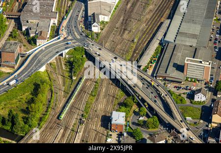 Luftbild, Hochstraße Eckeseyer Straße über Bahngleise, Altenhagener Brücke Bundesstraße B54, Altenhagen, Hagen, Ruhrgebiet, Nordrhein-Westfalen, Deutschland ACHTUNGxMINDESTHONORARx60xEURO *** Luftansicht, Hochstraße Eckeseyer Straße über Eisenbahngleise, Altenhagener Brücke B54, Altenhagen, Hagen, Ruhrgebiet, Nordrhein-Westfalen, Deutschland ATTENTIONxMINDESTHONORARx60xEURO Stockfoto