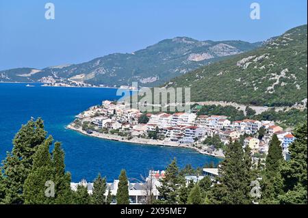 Naturlandschaft von Neum Town, Bosnien und Herzegowinas einziger Zugang zur Adria Stockfoto