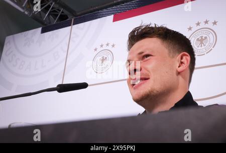 Blankenhain, Deutschland. Mai 2024. Fußball: Nationalmannschaft, Vorbereitung auf die Heimeuropameisterschaft, Pressekonferenz im Schloss Blankenhain. Torhüter Alexander Nübel bei der Pressekonferenz. Quelle: Christian Charisius/dpa/Alamy Live News Stockfoto