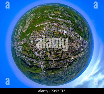 Luftbild, Wohngebiet Ortsansicht Ortsteil Haspe Mitte, Leimstraße und Konrad-Adenauer-Ring, Erdkugel, Fisheye Aufnahme, Fischaugen Aufnahme, 360 Grad Aufnahme, winzige Welt, kleiner Planet, Fischaugenbild, Haspe, Hagen, Ruhrgebiet, Nordrhein-Westfalen, Deutschland ACHTUNGxMINDESTHONORARx60xEURO *** Luftaufnahme, Wohngebiet, Ansicht Haspe Mitte, Leimstraße und Konrad Adenauer Ring, Erdkugel, Fischaugenbild, 360-Grad-Bild, winzige Welt, kleiner Planet, Fischaugenbild, Haspe, Hagen, Ruhrgebiet, Nordrhein-Westfalen, Deutschland ACHTUNGxMINDESTHONORARx60xEURO Stockfoto