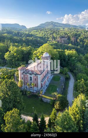 Sonnenuntergang über Villa Toeplitz und ihren Gärten. Varese, Lombardei, Italien. Stockfoto