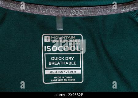 Mountain Warehouse Active - isocool schnell trocknend atmungsaktiv Made in China - Informationen in saugenden T-Shirt T-Shirt T-Shirt T-Shirt T-Shirt Stockfoto