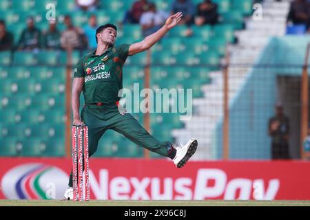 Taskin Ahmed während des dritten T20-Spiels gegen Simbabwe im Zahur Ahmed Chowdhury Stadium, Sagorika, Chattogram, Bangladesch, 07. Mai, 202 Stockfoto