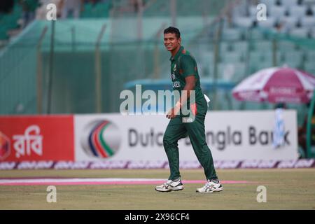 Mohammad Saifuddin beim dritten T20-Spiel gegen Simbabwe im Zahur Ahmed Chowdhury Stadium, Sagorika, Chattogram, Bangladesch, 07 Ma Stockfoto