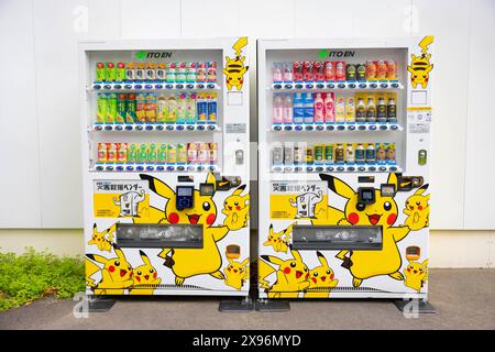 Tokio, Japan. Mai 2024. Verkaufsautomat im Pikachu-Stil in Tokio. (Foto: Stanislav Kogiku/SOPA Images/SIPA USA) Credit: SIPA USA/Alamy Live News Stockfoto