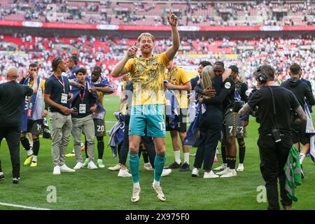 London, Großbritannien. Mai 2024. Southampton Torhüter Joe Lumley (13) feiert während des Leeds United FC gegen Southampton FC SKY Bet EFL Championship Play-Off Final im Wembley Stadium, London, England, Großbritannien am 26. Mai 2024 Credit: Every Second Media/Alamy Live News Stockfoto