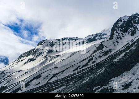 Berge in den Bergen, Landschaft in den Bergen, Landschaft mit Himmel, Berg in nepal, Mount everest Country Stockfoto