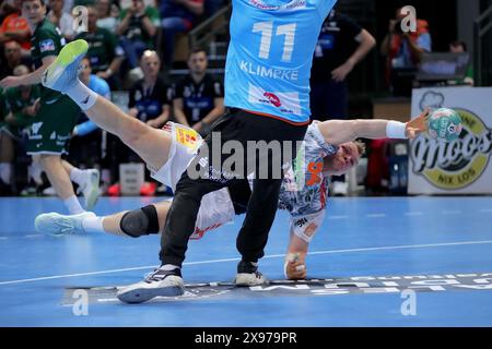 Wetzlar, Deutschland. Mai 2024. Wetzlar, Deutschland, 29. Mai 2024: Justus Fischer ( 54 Hannover-Burgdorf) während des Liqui Moly Handball-Bundesliga-Spiels zwischen HSG Wetzlar und TSV Hannover-Burgdorf in der Buderus-Arena in Wetzlar. (Julia Kneissl/SPP) Credit: SPP Sport Press Photo. /Alamy Live News Stockfoto