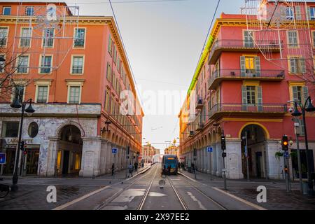 Straßenbahn am City Place Massena in Nizza, Cote d'azur, Frankreich Stockfoto