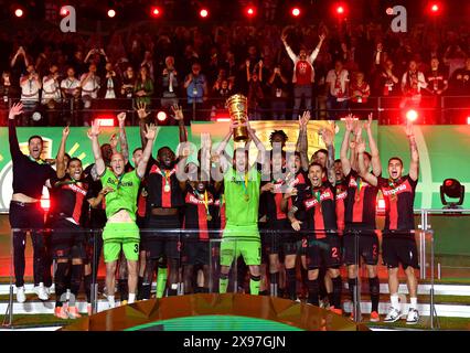 Jubel, Freude, Siegerfeier, Ehre, Preisverleihung des Pokalsiegers Bayer 04 Leverkusen, Torhüter Lukas Hradecky Bayer 04 Leverkusen (01) Stockfoto