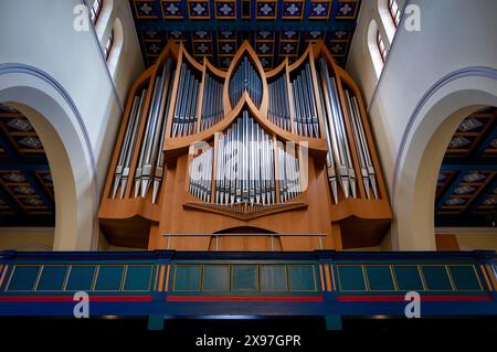 Innenansicht der Orgel von Alexander Schuke, St. Marien am Behnitz, Marienkirche, zweitälteste katholische Kirche in Berlin, Spandau Stockfoto