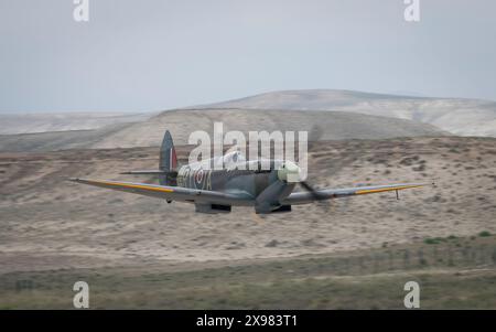 ESKISEHIR, TÜRKEI - 27. MAI 2024: Eines der wenigen noch erhaltenen luftwürdigen Spitfires, TE517, ist heute Teil der Sammlung des M.S.O. Air and Space Museums. Stockfoto