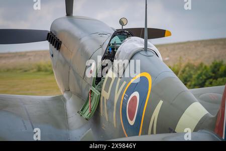 ESKISEHIR, TÜRKEI - 27. MAI 2024: Eines der wenigen noch erhaltenen luftwürdigen Spitfires, TE517, ist heute Teil der Sammlung des M.S.O. Air and Space Museums. Stockfoto