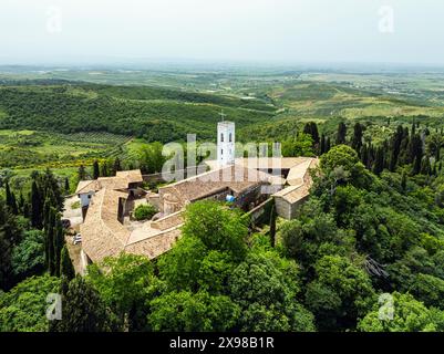 Kloster von Ardenica aus einer Drohne, Lushnje, Albanien Stockfoto