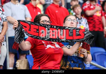 Harrison, NJ, USA. Mai 2024. Fans zeigten Unterstützung beim MLS-Spiel zwischen den New York Red Bulls und Charlotte FC in der Red Bull Arena in Harrison, NJ Mike Langish/CSM/Alamy Live News Stockfoto