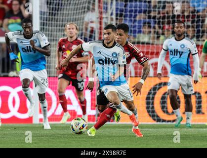 Harrison, NJ, USA. Mai 2024. Charlotte FC Stürmer Liel Abada (11) während des MLS-Spiels zwischen den New York Red Bulls und Charlotte FC in der Red Bull Arena in Harrison, NJ Mike Langish/CSM/Alamy Live News Stockfoto