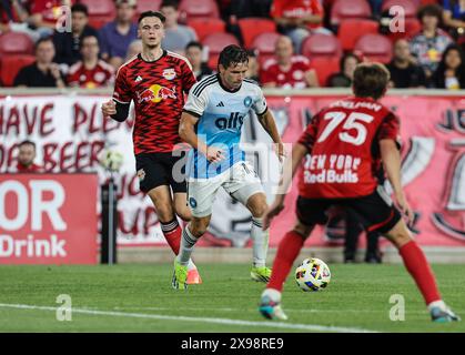 Harrison, NJ, USA. Mai 2024. Charlotte FC Mittelfeldspieler Brandt Bronico (13) während des MLS-Spiels zwischen den New York Red Bulls und Charlotte FC in der Red Bull Arena in Harrison, NJ Mike Langish/CSM/Alamy Live News Stockfoto