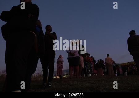 Mpophomeni, uMngeni Municipality, KwaZulu-Natal, Südafrika, 20240529. FOTO: David A. Larsen. Südafrika ging am 29. Mai 2024 zu den am heftigsten umstrittenen Parlamentswahlen seit den ersten demokratischen Wahlen 1994 an die Wahlen. Zum ersten Mal in der Zeit nach der Apartheid wird der Afrikanische Nationalkongress möglicherweise keine 50%ige Mehrheit erreichen. Stockfoto