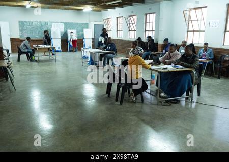 Mpophomeni, uMngeni Municipality, KwaZulu-Natal, Südafrika, 20240529. FOTO: David A. Larsen. Südafrika ging am 29. Mai 2024 zu den am heftigsten umstrittenen Parlamentswahlen seit den ersten demokratischen Wahlen 1994 an die Wahlen. Zum ersten Mal in der Zeit nach der Apartheid wird der Afrikanische Nationalkongress möglicherweise keine 50%ige Mehrheit erreichen. Stockfoto