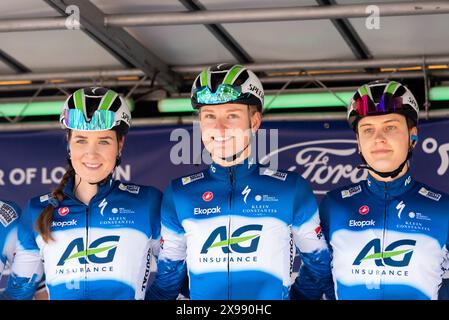 Riders of AG Insurance Soudal Team beim Ford RideLondon Classique Women's WorldTour-Radrennen Stage Two 2024 in Maldon, Essex, Großbritannien. Stockfoto