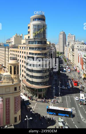 Madrid, Spanien - 12. April 2024. Edificio Carrión oder Edificio Capitol in Gran Via in der Nähe des Callao-Platzes. Stockfoto