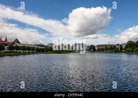 Der Brunnen in einem See Lungegardsvannet in Bergen, Norwegen Stockfoto