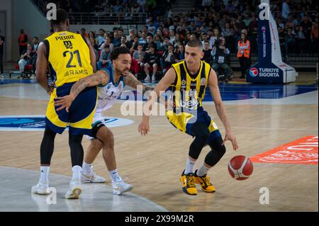 ANKARA/TÜRKEI, 15. April 2024: Türkischer Basketball Super League 2023-24, Fenerbahce Beko gegen Turk Telekom. Stockfoto