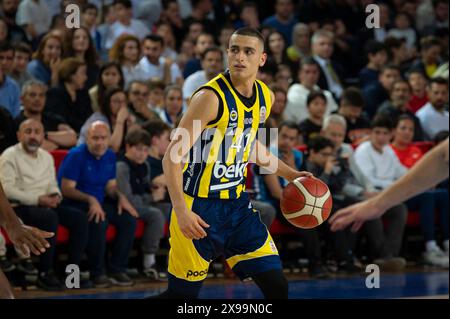 ANKARA/TÜRKEI, 15. April 2024: Türkischer Basketball Super League 2023-24, Fenerbahce Beko gegen Turk Telekom. Stockfoto