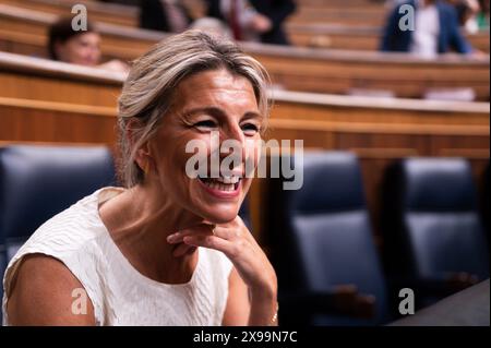 Spanische Politik 2024: Amnestiegesetz für Katalonien Debatte auf dem Abgeordnetenkongress Yolanda Diaz, spanischer Minister für Arbeit und Sozialwirtschaft und Vizepräsident der spanischen Regierung, auch Gründer der politischen Partei Sumar, während der abschließenden Debatte über die Verabschiedung des Amnestiegesetzes für Katalonien auf dem Abgeordnetenkongress in Madrid war das Organgesetz der Amnestie für die Normalisierung in Katalonien das Ergebnis der Vereinbarungen, die die PSOE mit ERC und Junts im Austausch für die Unterstützung des Premierministers durch die Unabhängigkeitsparteien geschlossen hat Pedro Sanchez Investiture Madrid Abgeordnetenkongress Madrid Spain Copy Stockfoto