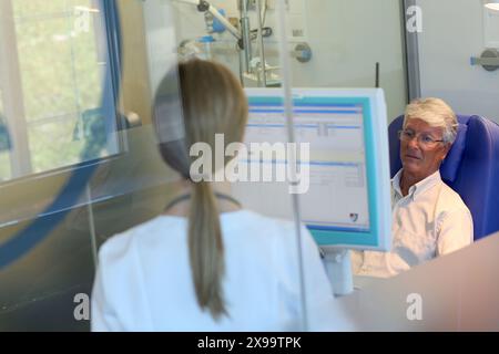 Box Chemotherapie, Onkologikoa Krankenhaus, Onkologisches Institut, Fallzentrum für Prävention, Diagnose und Behandlung von Krebs, Donostia, San Sebastian, Gipuzkoa, Baskenland, Spanien. Stockfoto