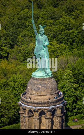 Luftbild, Hermannsdenkmal, kulturelle Statue des Cheruskerfürsten, nach Entwürfen von Ernst von Bandel, Teutoburger Wald, Hiddesen, Detmold, Ostwestfalen, Nordrhein-Westfalen, Deutschland ACHTUNGxMINDESTHONORARx60xEURO *** Luftaufnahme, Hermannsdenkmal, Kulturstatue des Cheruskischen Fürsten, entworfen von Ernst von Bandel, Teutoburger Wald, Hiddesen, Detmold, Ostwestfalen, Nordrhein-Westfalen, Deutschland ATTENTIONxMINDESTHONORARx60xEURO Stockfoto