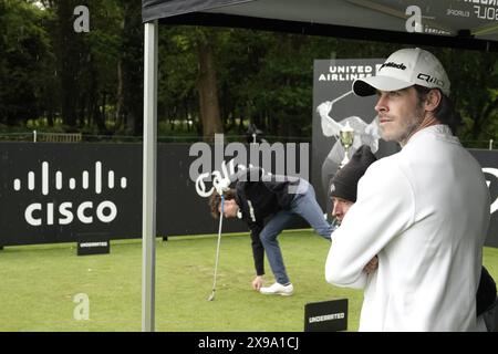 Walton on the Hill, Surrey, Großbritannien. 30. Mai 2024. Gareth Bale – Mitbegründer (mit Basketballlegende Steph Curry) von The UNDER. RATED Golf Tour: Spieler beginnen ihre erste Runde der UNDER. RATED Golf Tour' - ihre erste europäische Veranstaltung im Walton Heath Golf Club, Surrey, Großbritannien: Credit: Motofoto/Alamy Live News Stockfoto