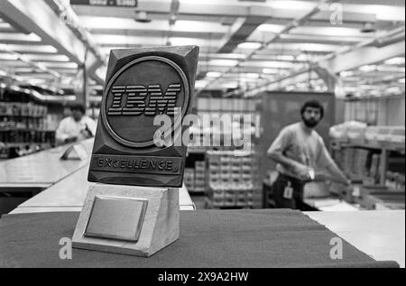 - Stabilimento IBM di Santa Palomba (Roma), giugno 1984 - IBM-Werk in Santa Palomba (Rom), Juni 1984 Stockfoto