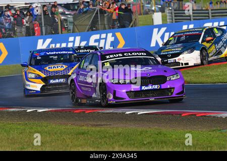 Bobby Thompson, BMW 330e M Sport, Zeus Cloud Racing mit WSR, BTCC, British Touring Car Championship, Runden sieben, acht und neun der Saison 2024, Stockfoto