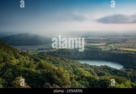 Blick auf Lake Gormire, Sutton Bank, North Yorkshire Stockfoto