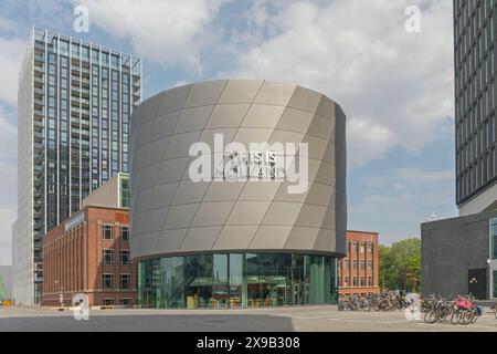 Amsterdam, Niederlande - 16. Mai 2018: Dies ist Holland Multisensory Simulated Flight Ride Touristenattraktion in der Overhoeksplein Street. Stockfoto