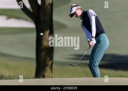 Philadelphia, Usa. 30. Mai 2024. Nelly Korda legt den Ball auf das 11. Grün während der 79. US Women's Open im Lancaster Country Club in Lancaster, Pa am Donnerstag, den 30. Mai 2024. Foto: Laurence Kesterson/UPI Credit: UPI/Alamy Live News Stockfoto