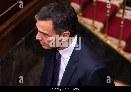 Madrid, Spanien. 30. Mai 2024. Der spanische Premierminister Pedro Sanchez kommt zur abschließenden Debatte über die Verabschiedung des Amnestiegesetzes für Katalonien auf dem Abgeordnetenkongress in Madrid. Das Organgesetz der Amnestie für die Normalisierung in Katalonien resultierte aus den Vereinbarungen der spanischen Sozialistischen Arbeiterpartei (PSOE) mit dem ERC und Junts im Austausch für die Unterstützung der Unabhängigkeitsparteien für die Gründung von Premierminister Pedro Sanchez. Quelle: SOPA Images Limited/Alamy Live News Stockfoto