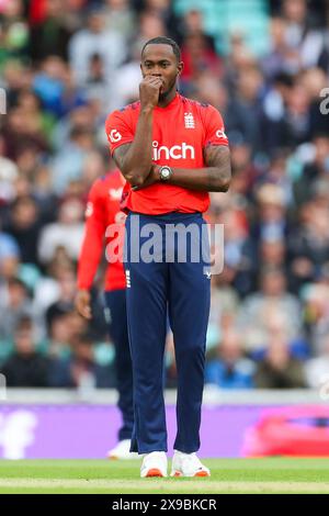 London, Großbritannien. 30. Mai 2024. England Jofra Archer während des Spiels England gegen Pakistan Cricket 4th Vitality T20 International Series im Kia Oval, London, England, Vereinigtes Königreich am 30. Mai 2024 Credit: Every Second Media/Alamy Live News Stockfoto