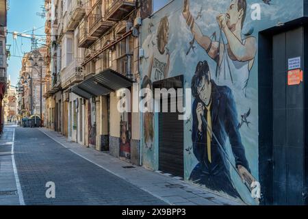 Typische, berühmte, ikonische und emblematische Cuatro Santos Straße, im alten historischen Zentrum der Stadt Cartagena, Region Murcia, Spanien, Europa. Stockfoto