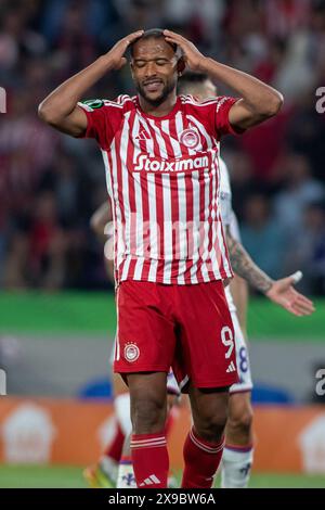 ATHEN, GRIECHENLAND - 29. MAI: Ayoub El Kaabi von Olympiacos FC reagiert beim Endspiel der UEFA Europa Conference League 2023/24 zwischen Olympiacos FC und ACF Fiorentina in der AEK Arena am 29. Mai 2024 in Athen. (Foto von MB-Medien) Stockfoto