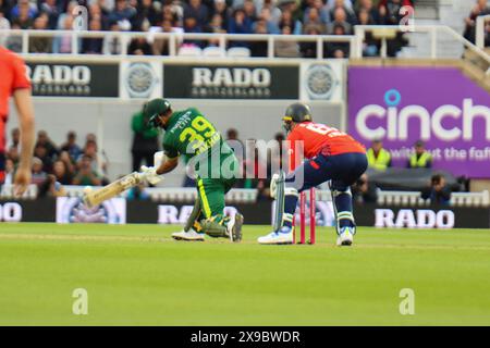 London, Großbritannien. 30. Mai 2024. London, England, Donnerstag, 30. Mai 2024: Fakhar Zaman (39 Pakistan) während des vierten Vitality T20-Spiels zwischen England und Pakistan im Kia Oval in London, England am Donnerstag, 30. Mai 2024. (Claire Jeffrey/SPP) Credit: SPP Sport Press Photo. /Alamy Live News Stockfoto