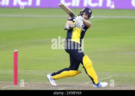 Ben Dwarshuis aus Durham während des Vitality T20 Blast Matches zwischen Lancashire und Durham County Cricket Club in Old Trafford, Manchester am Donnerstag, den 30. Mai 2024. (Foto: Robert Smith | MI News) Credit: MI News & Sport /Alamy Live News Stockfoto