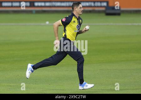 Ben Dwarshuis aus Durham während des Vitality T20 Blast Matches zwischen Lancashire und Durham County Cricket Club in Old Trafford, Manchester am Donnerstag, den 30. Mai 2024. (Foto: Robert Smith | MI News) Credit: MI News & Sport /Alamy Live News Stockfoto